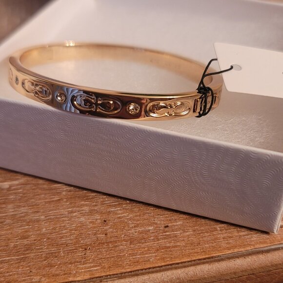 Coach bangle bracelet (brand new) -  A Signature piece (with gift box) - Picture 5 of 9
